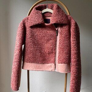 Cozy Pink Faux Fur Zip-Up Jacket - XS | Amaryllis
